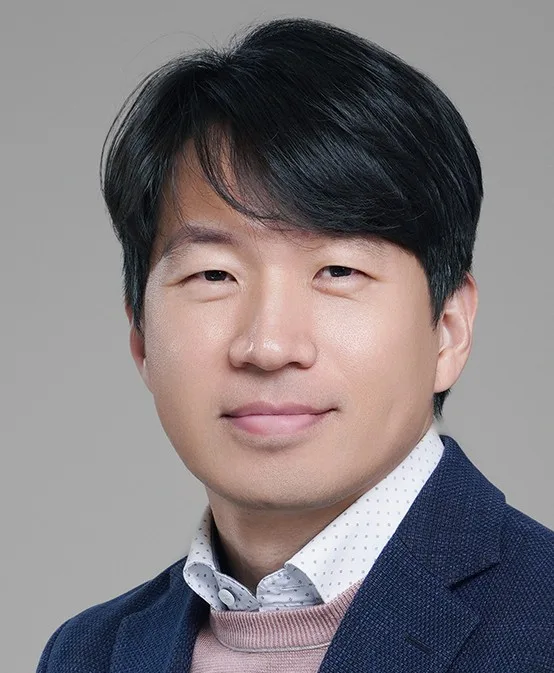Young Min Song photo